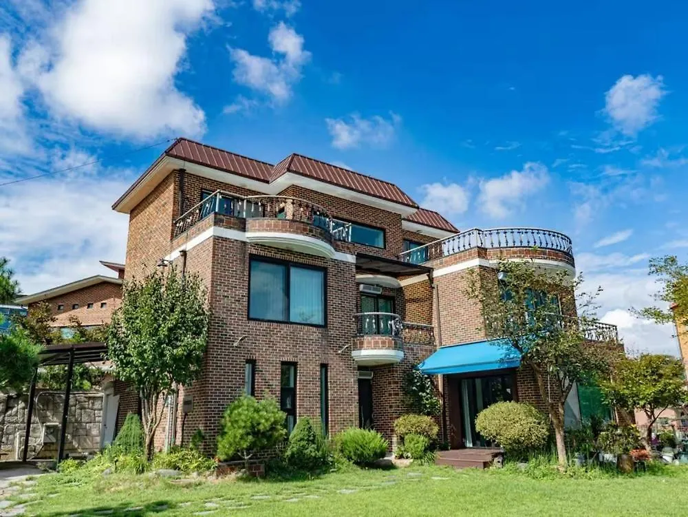 Yeongjongdo Athing Pension Incheon 0*,  South Korea