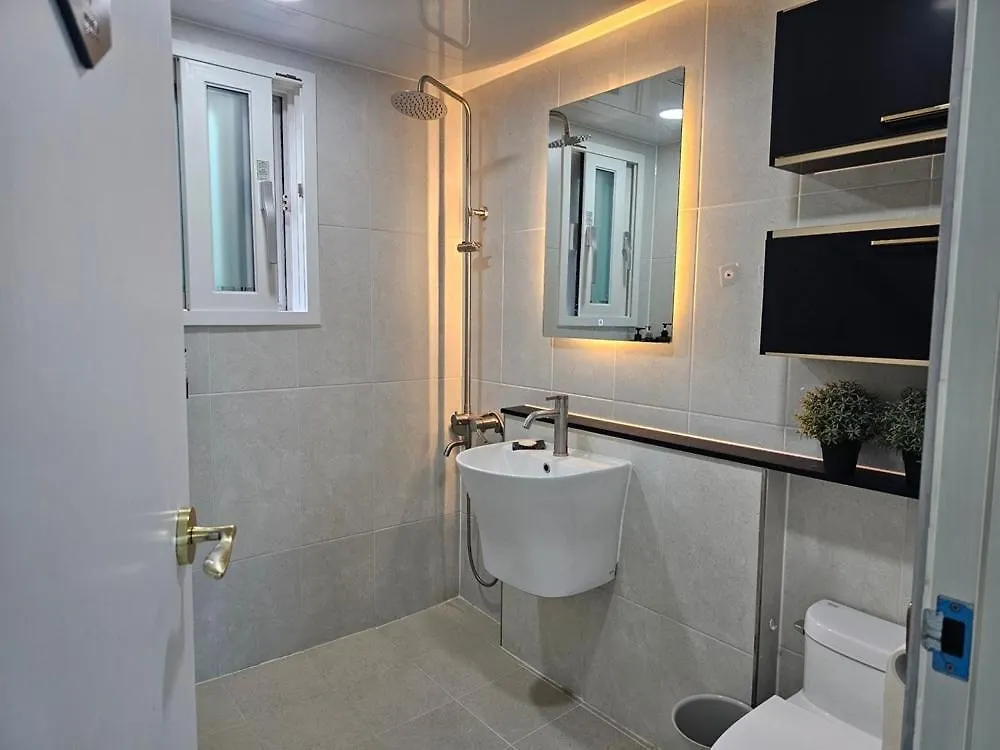 Yeongjongdo Athing Pension Incheon Rumah liburan
